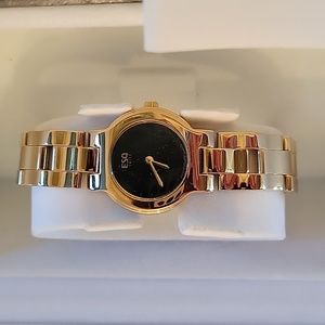 ESQ MOVADO Ladies Wristwatch, 7" band. NWT